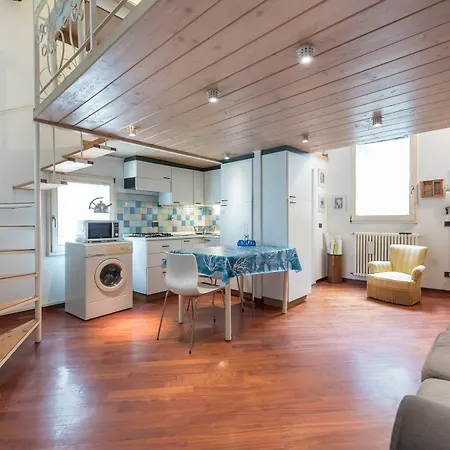 Sangallo Mini Loft Great Value! アパート フィレンツェ